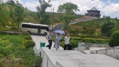 <b>不畏酷暑，参观指导促提升</b>