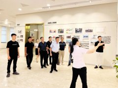 <b>参观交流，赋能成长</b>