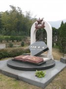 名人墓碑应该如何设计？探索永恒印记的艺术与思考